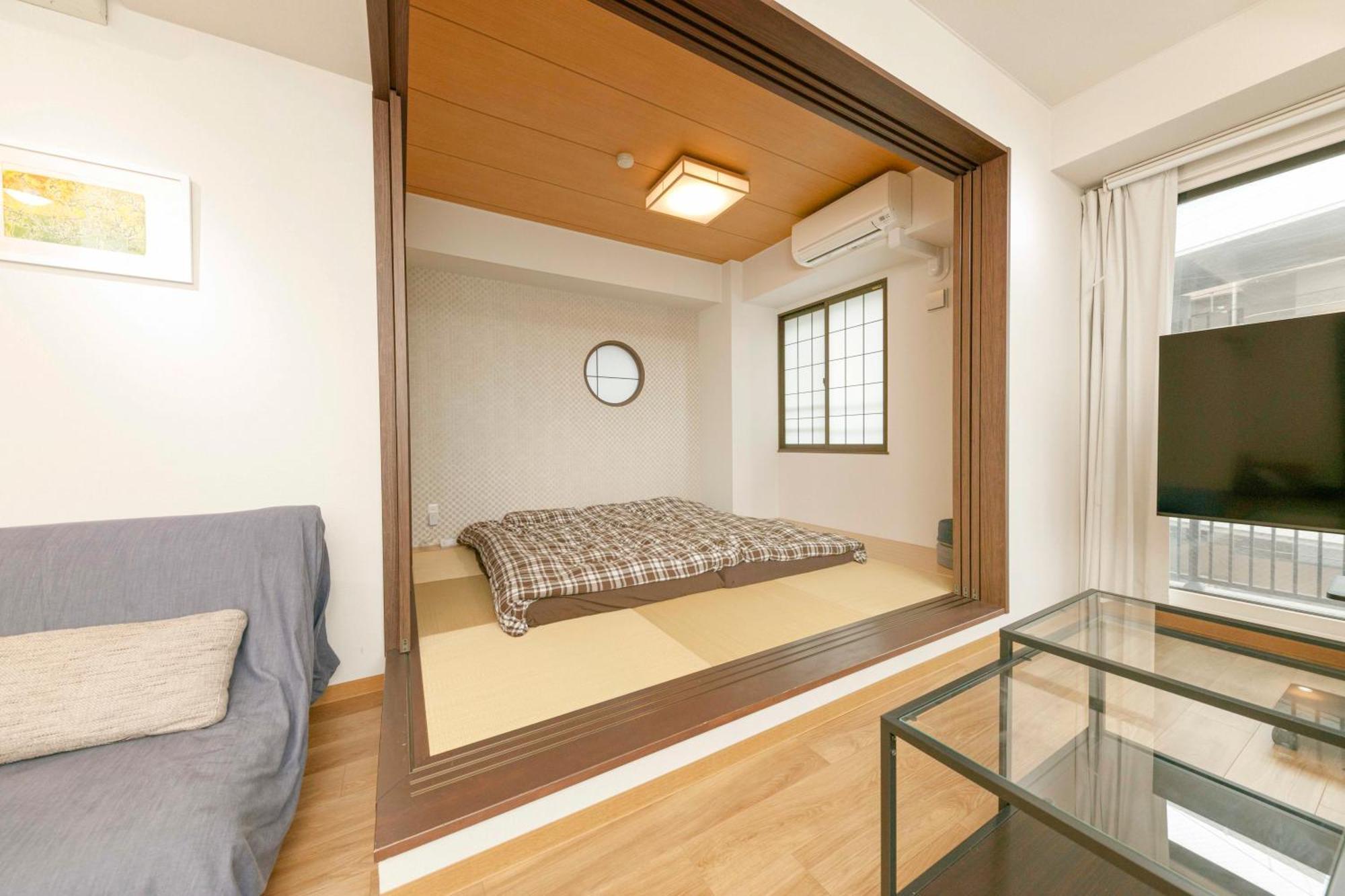Gamadas Bld Tokio Habitación foto