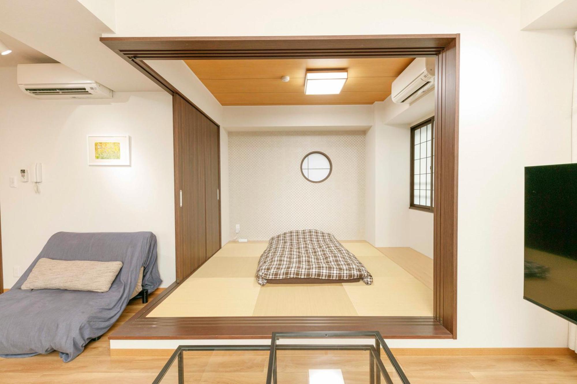 Gamadas Bld Tokio Habitación foto